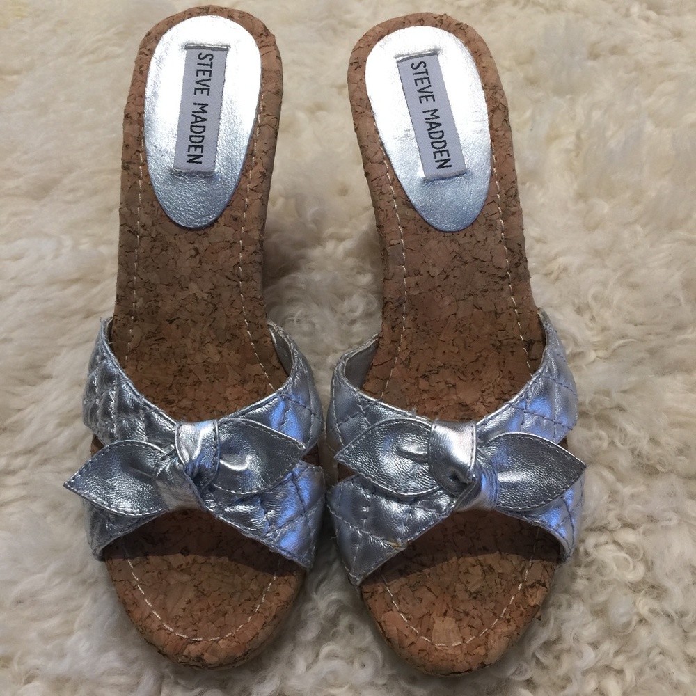 Steve Madden Silver Wedges